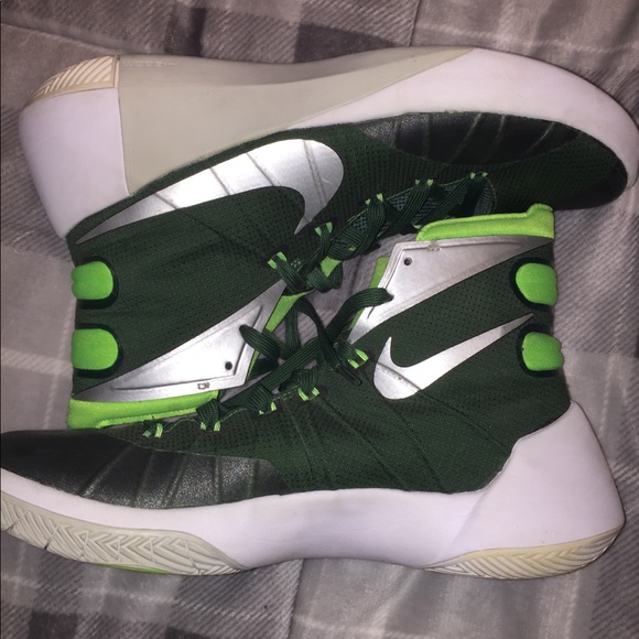 mens hyperdunks